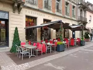 Acheter Stores terrasse GRENAT LUX LED  - Ma Menuiserie Française